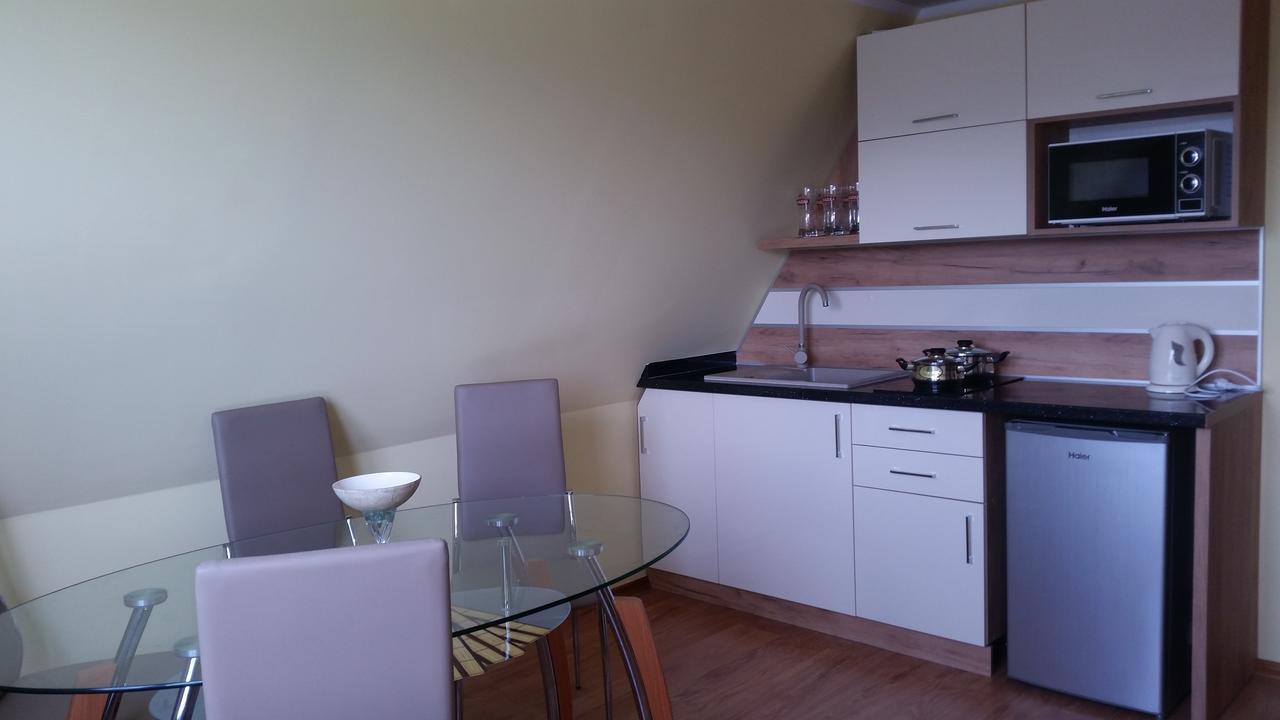 Janosik Apartment Bustryk Exterior foto